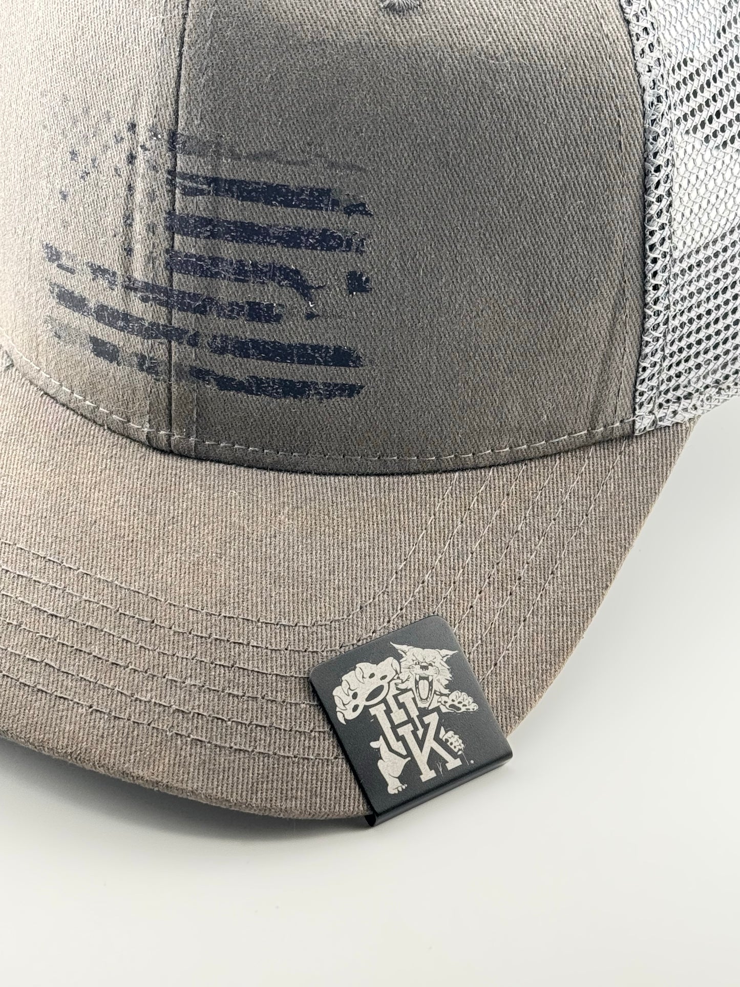 UK Wildcats Hat Clip