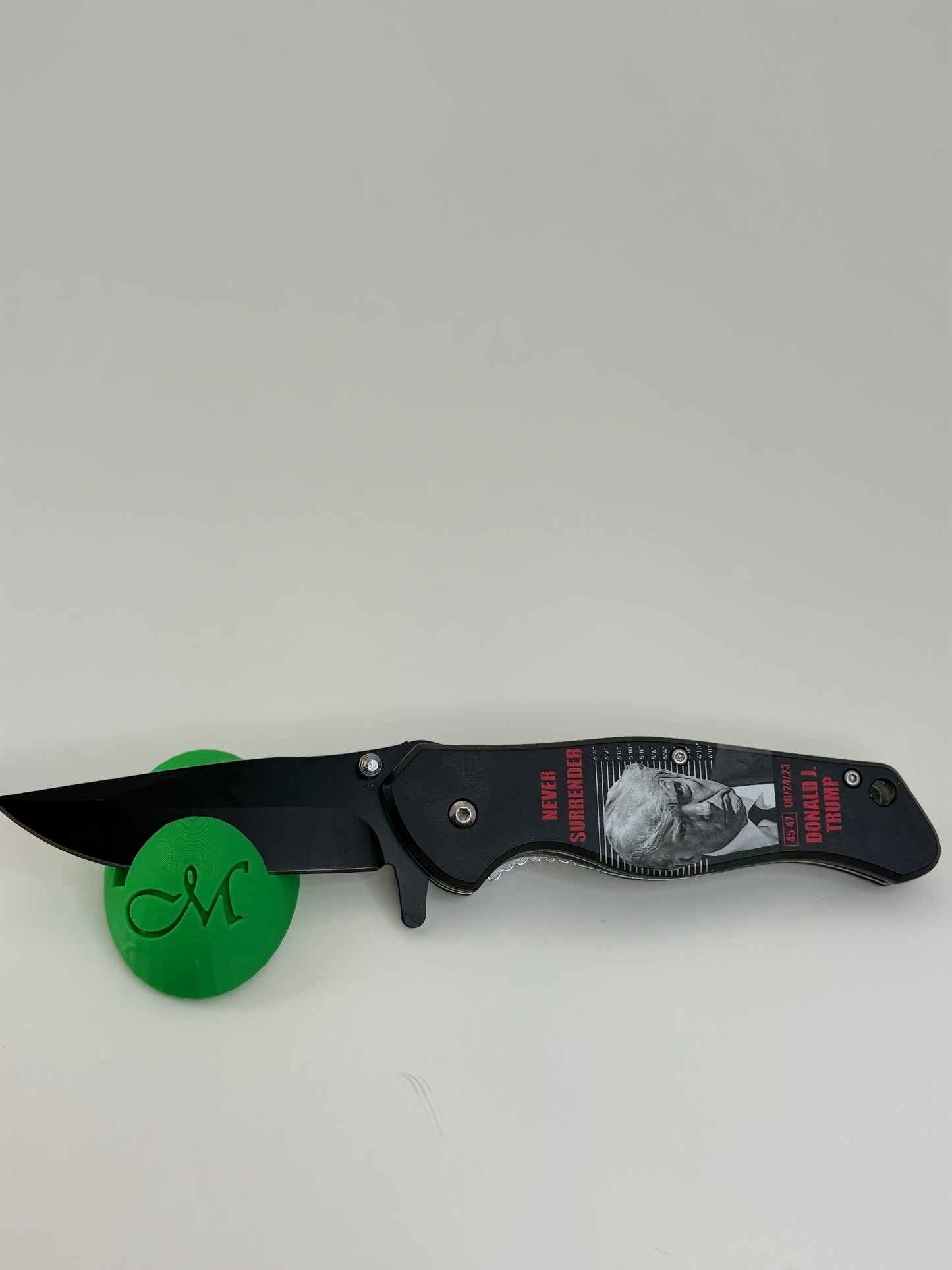 President Trump Knife - Never Give Up Pocket Knife
