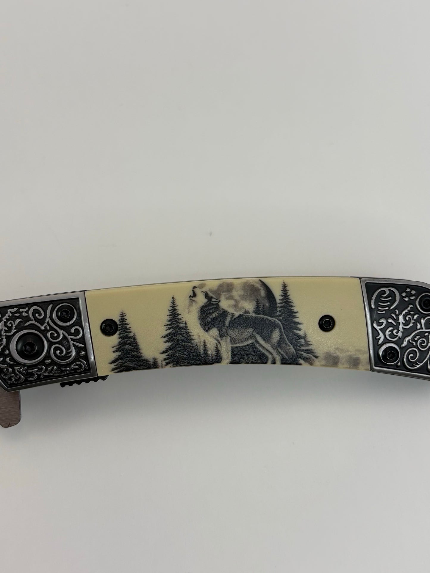 Sigma Ball Bearing Flipper Knife - Wolf Design